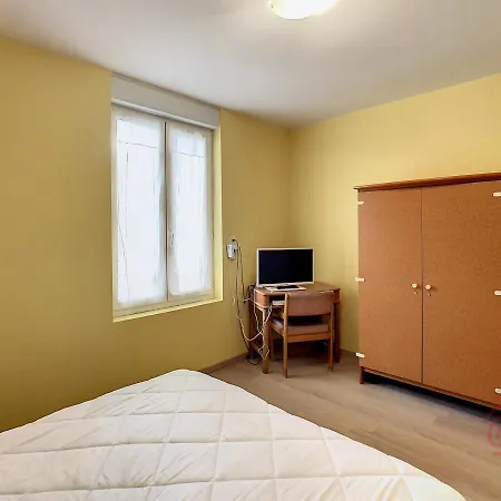 F2 Climatise Avec Terrasse, Proche Thermes, Parking Prive, Animaux Acceptes - Fr-1-451-163 Apartmán